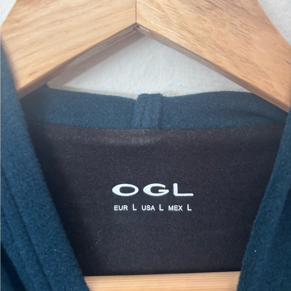 OGL dark Jade Green Women's Hooded Long Sleeve Top with built in bra - Picture 3 of 3